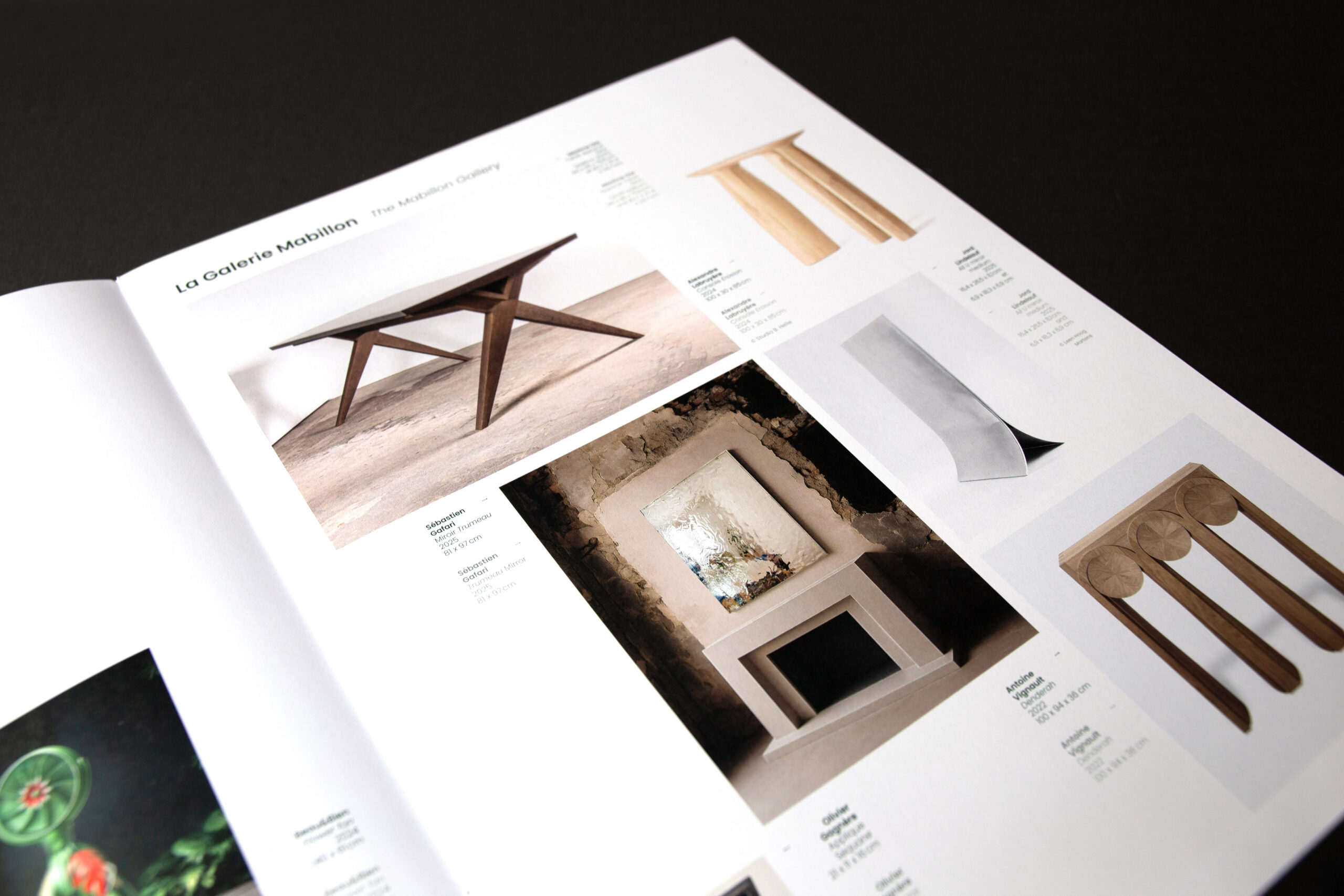 Double page intérieure